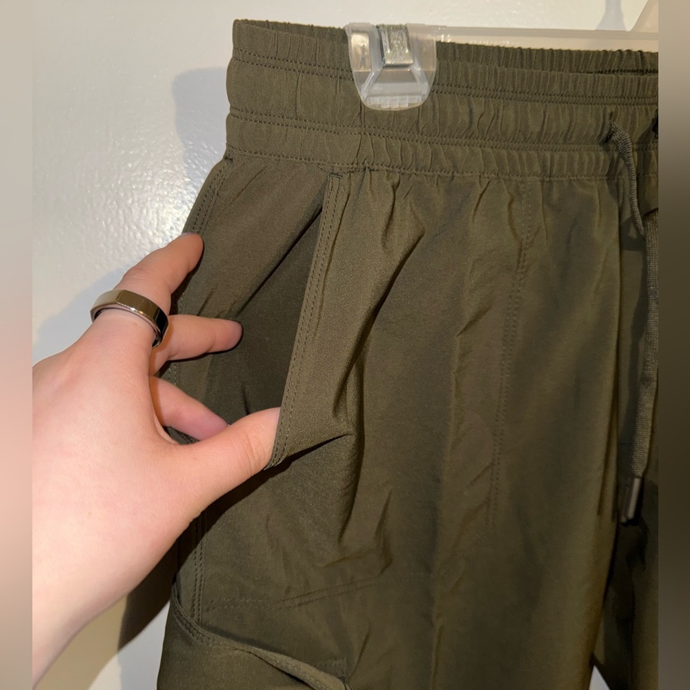 The North Face Olive Women's Track Pants - Picture 4 of 6